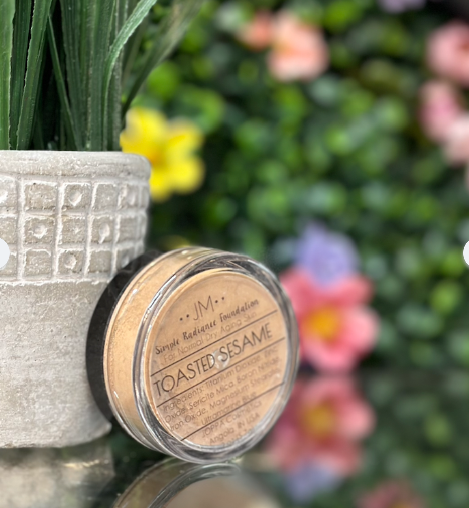 Simple Radiance Mineral Foundation