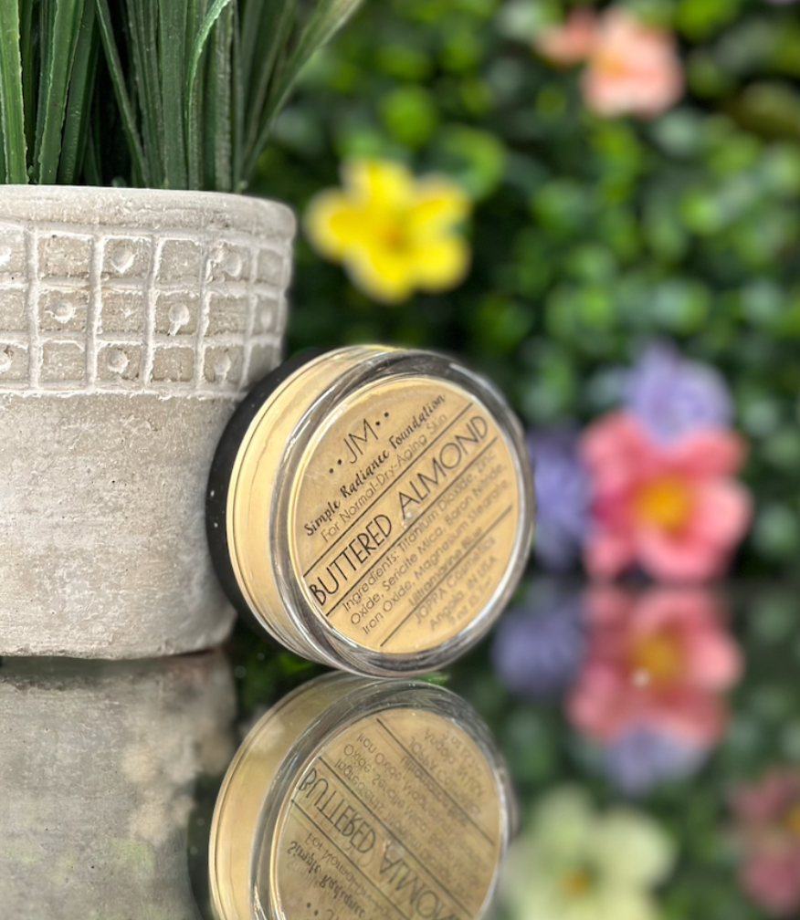 Simple Radiance Mineral Foundation