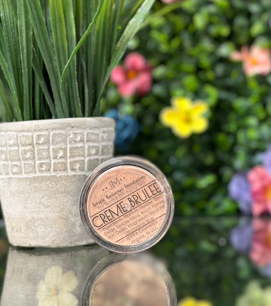 Simple Radiance Mineral Foundation